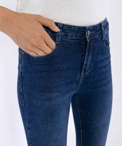 Come scegliere il jeans giusto: ad ogni fisico il suo denim ideale