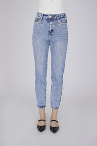 Jeans regular con strass