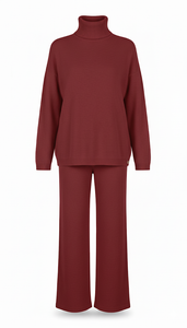 COORDINATO A  MAGLIA DOLCEVITA CON PANTALONE AMPIO IN MAGLIA