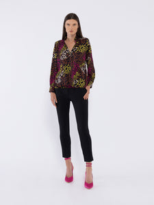 Blusa incrociata con collo